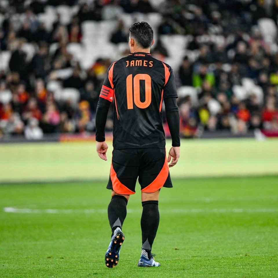 九游官网-今晨体能课后，瓦伦西亚队长鼓劲备战美洲杯，气氛紧张，赛季目标并未改变的简单介绍